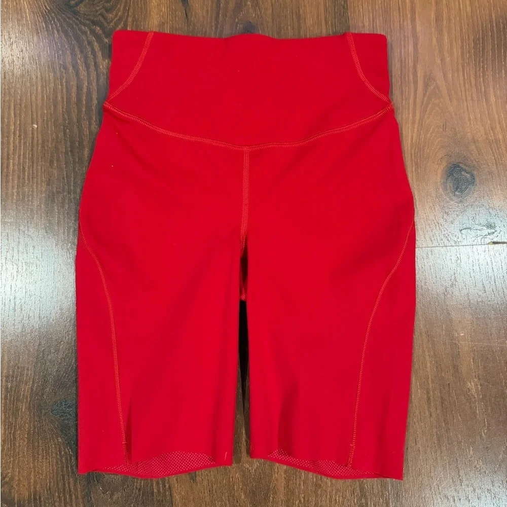 NWT Lululemon Base Pace High-Rise Short 8